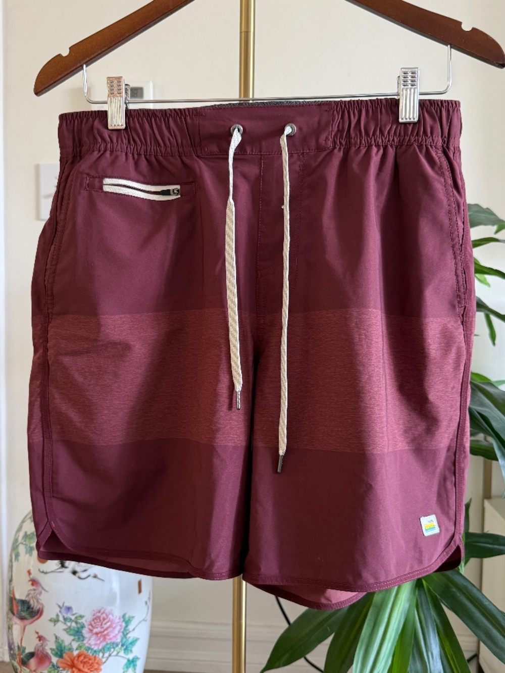Men's Vuori Athletic Drawstring Shorts - Burgundy